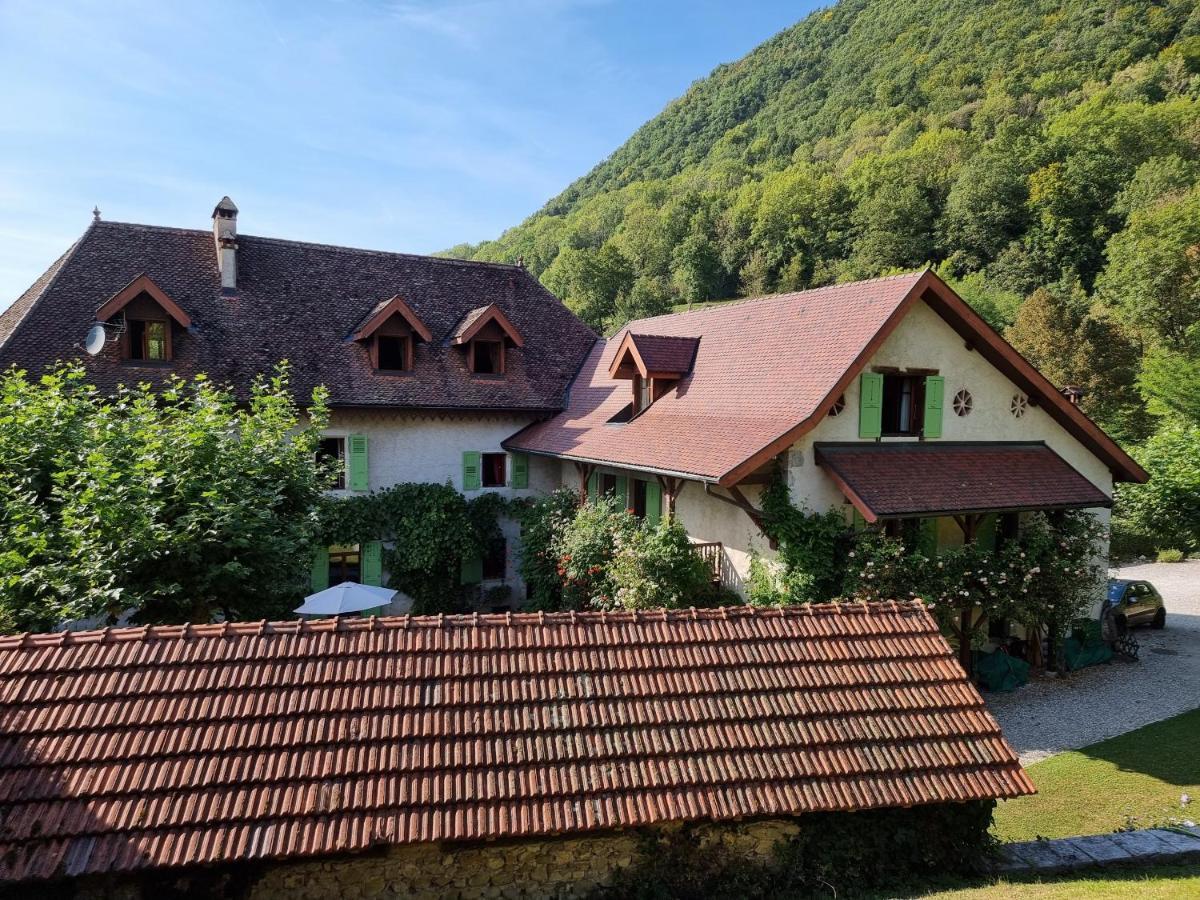 Bed and Breakfast La Vallombreuse Menthon-Saint-Bernard Exterior foto