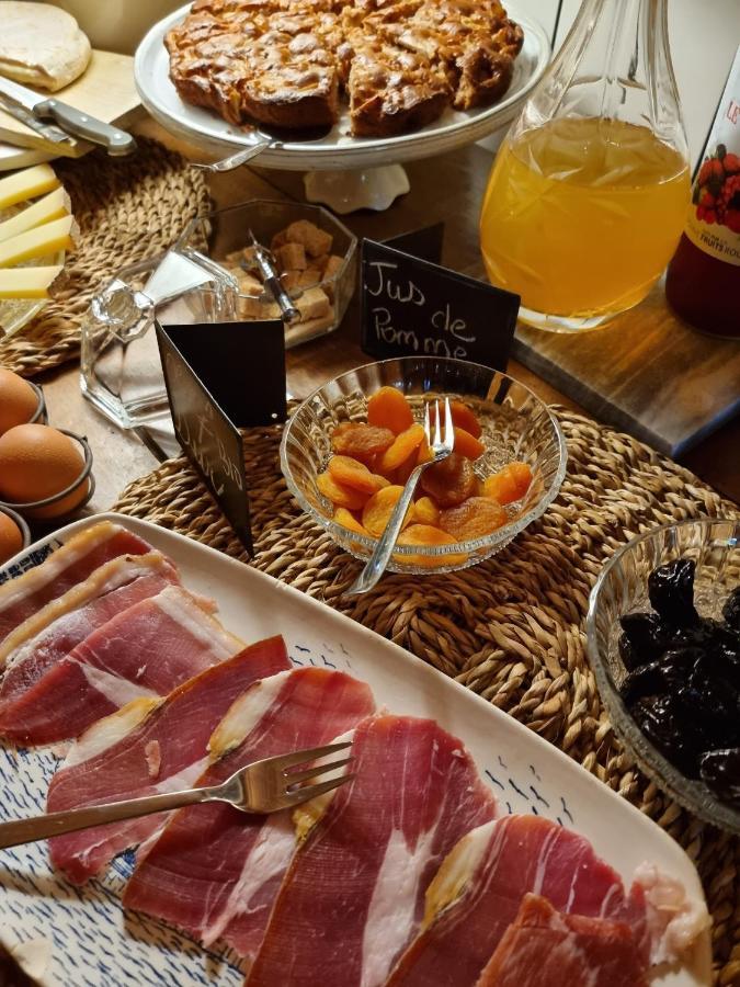 Bed and Breakfast La Vallombreuse Menthon-Saint-Bernard Exterior foto