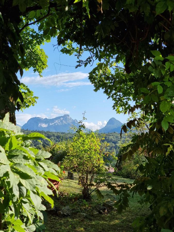 Bed and Breakfast La Vallombreuse Menthon-Saint-Bernard Exterior foto